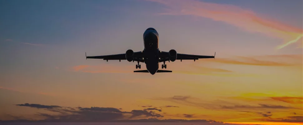 Aircraft flying at sunrise, representing Malta’s proposed aircraft financial leasing framework